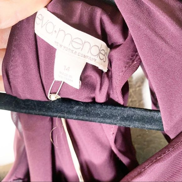 Eva Mendes Bridal Party New York And Company Maroon One Shoulder chiffon Dress - Picture 4 of 7